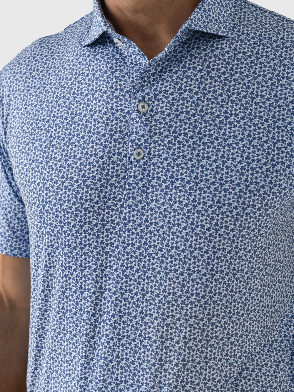 Johnnie-O Mens Featherweight Four Leaf Polo Shirt Lake Blue Small NWT